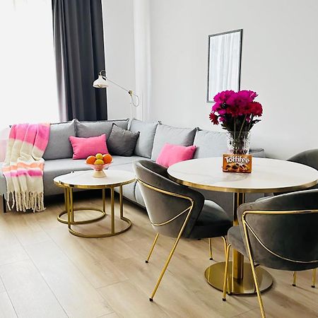 Apartament Plac Zbawiciela วอร์ซอ ภายนอก รูปภาพ